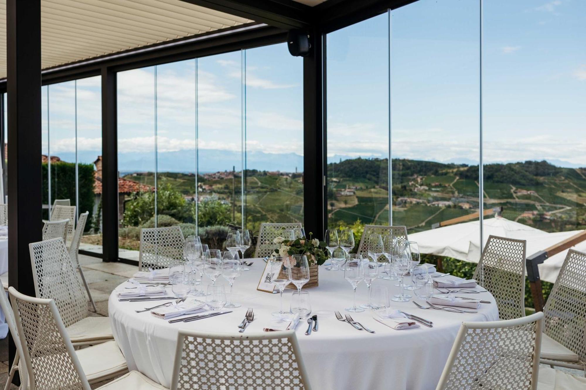 Agriturismo La Torricella Monforte dʼAlba Dış mekan fotoğraf