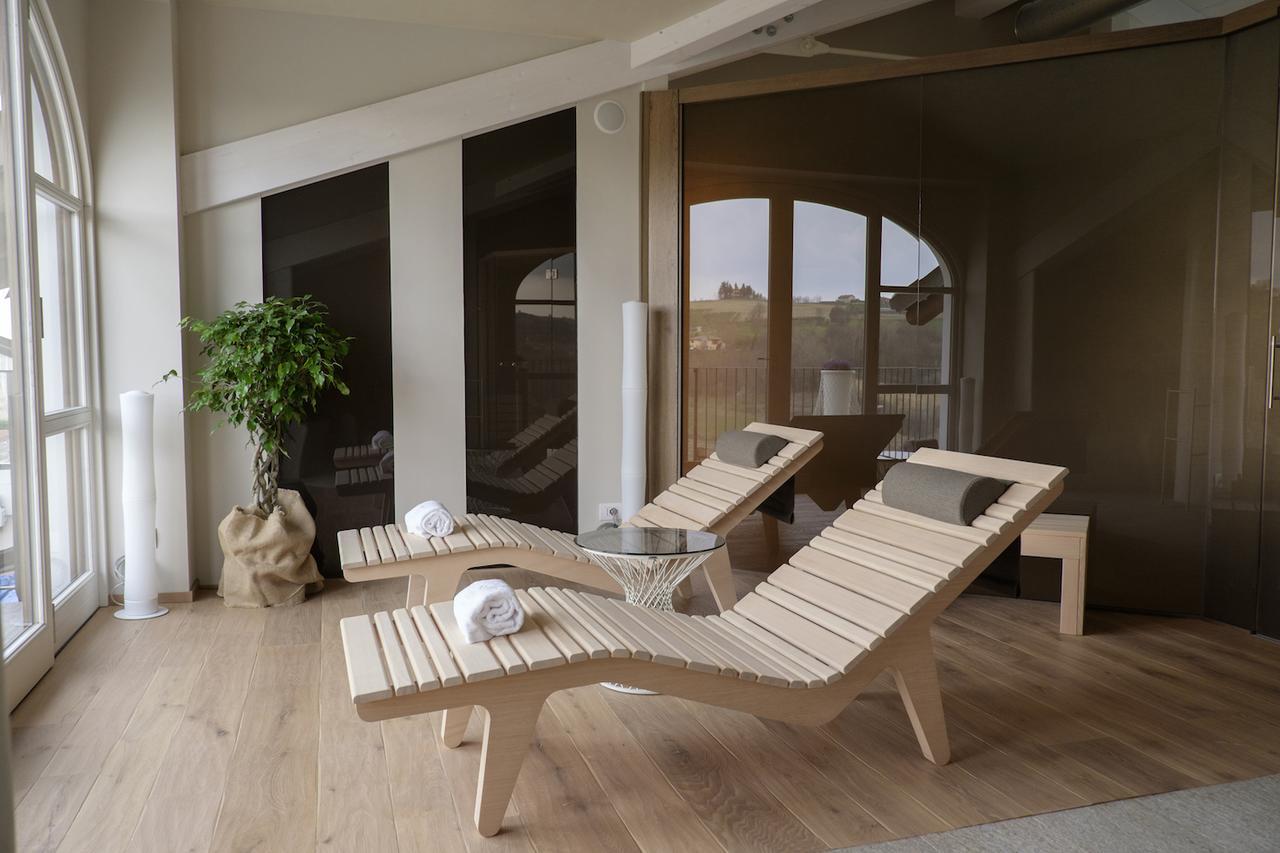Agriturismo La Torricella Monforte dʼAlba Dış mekan fotoğraf