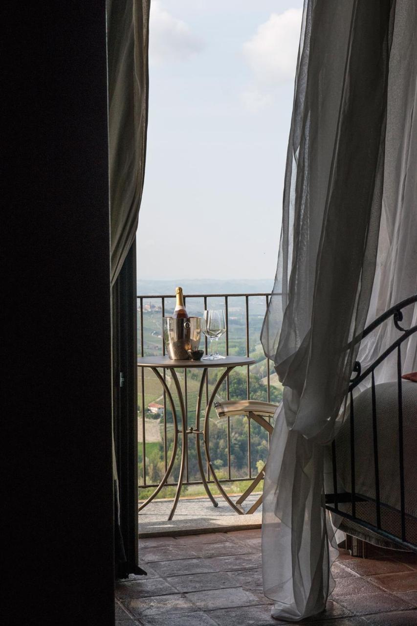 Agriturismo La Torricella Monforte dʼAlba Dış mekan fotoğraf